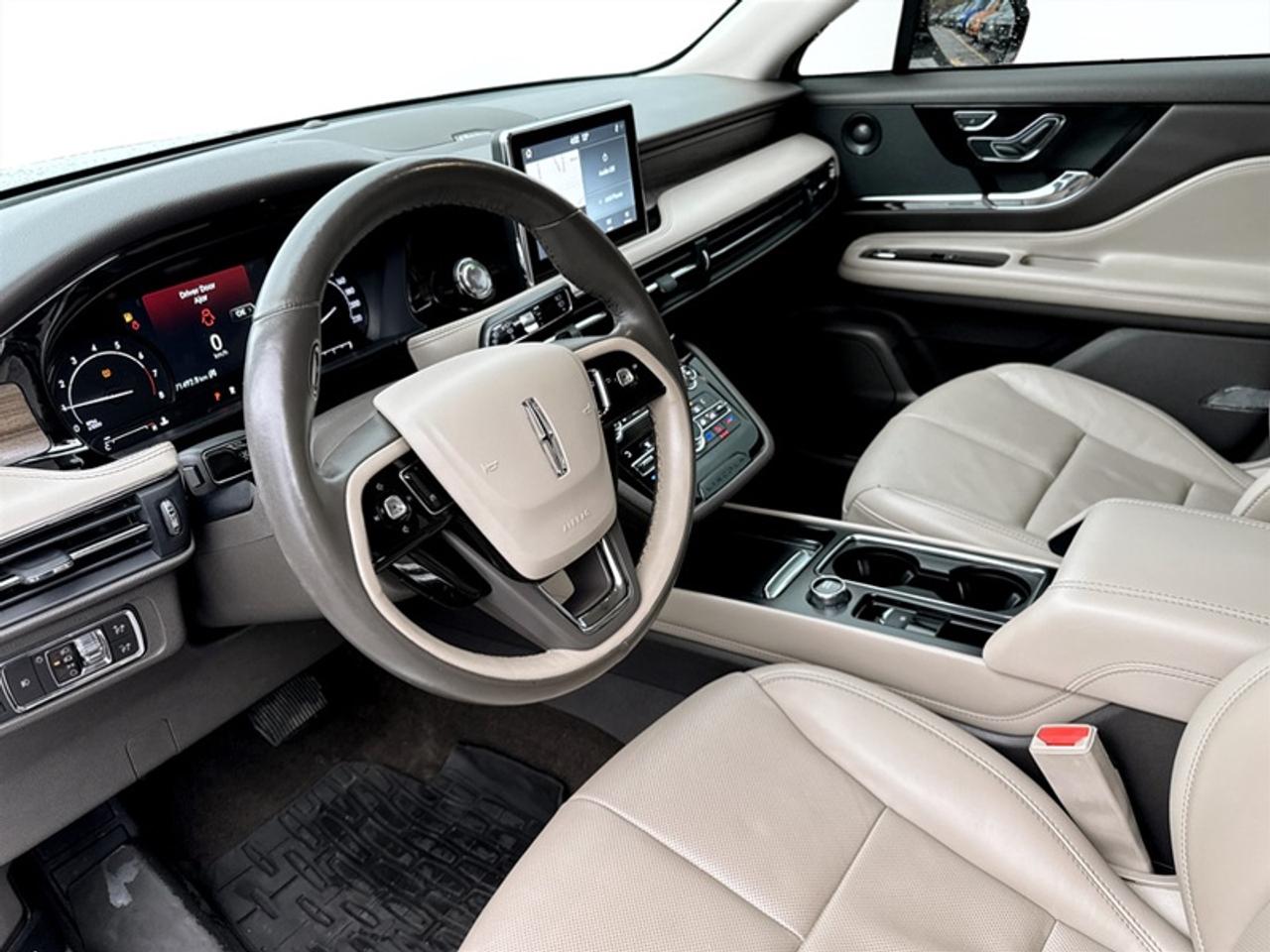 2020 Lincoln Corsair Reserve w/Elements Pkg  *CLEAN CARFAX* Photo
