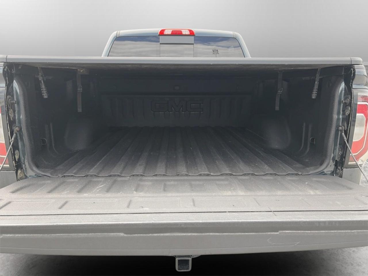 2017 GMC Sierra 1500 SLT w/All-Terrain Pkg Photo