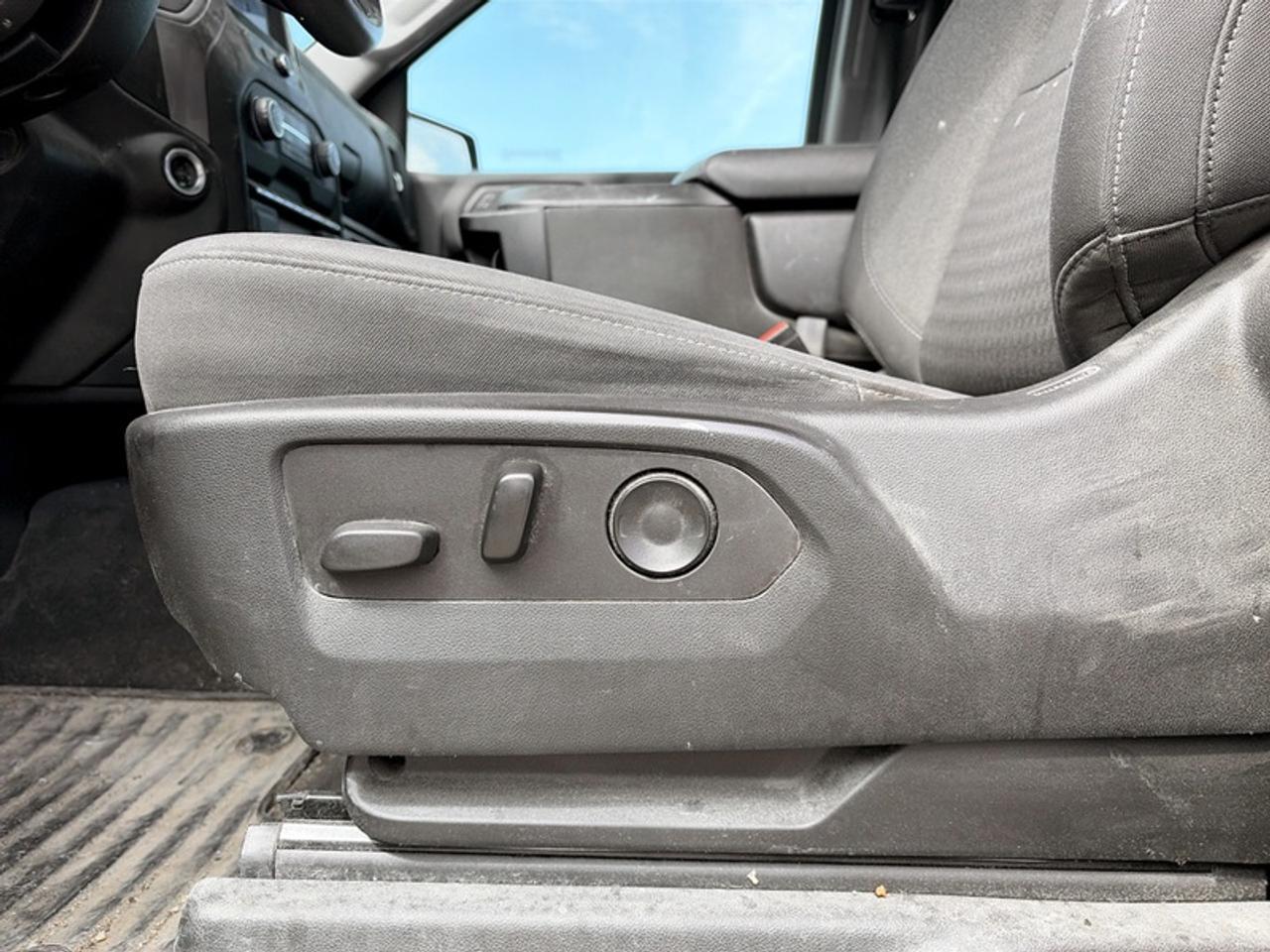 2022 Chevrolet Silverado 1500 Custom Trail Boss w/Z71 Off-Road Photo