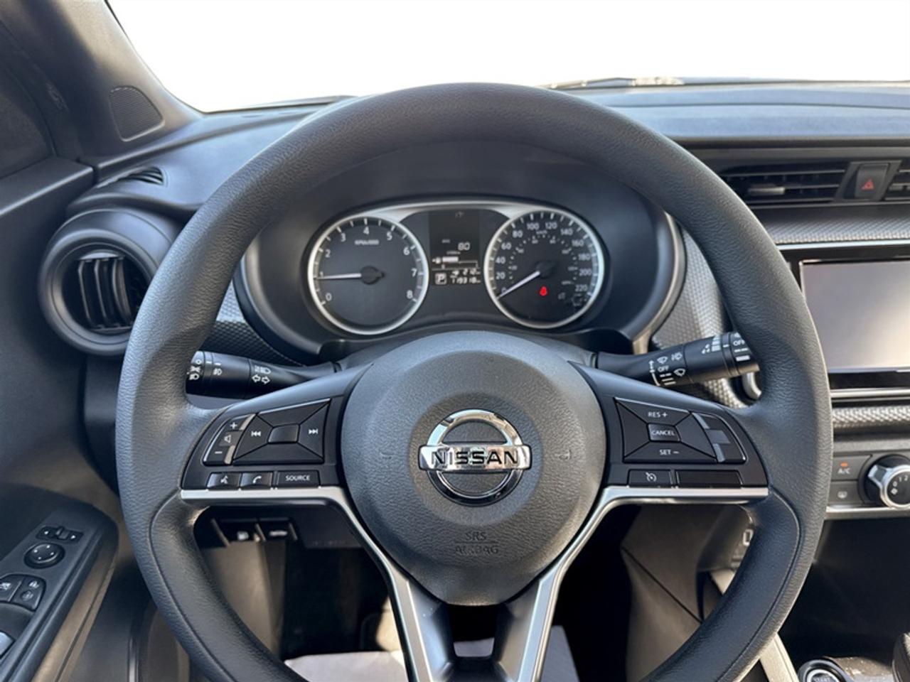 2020 Nissan Kicks 1.6 S  **CLEAN CARFAX** Photo