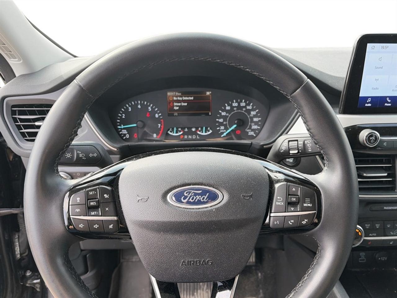 2022 Ford Escape SE w/Cold Weather Pkg Photo