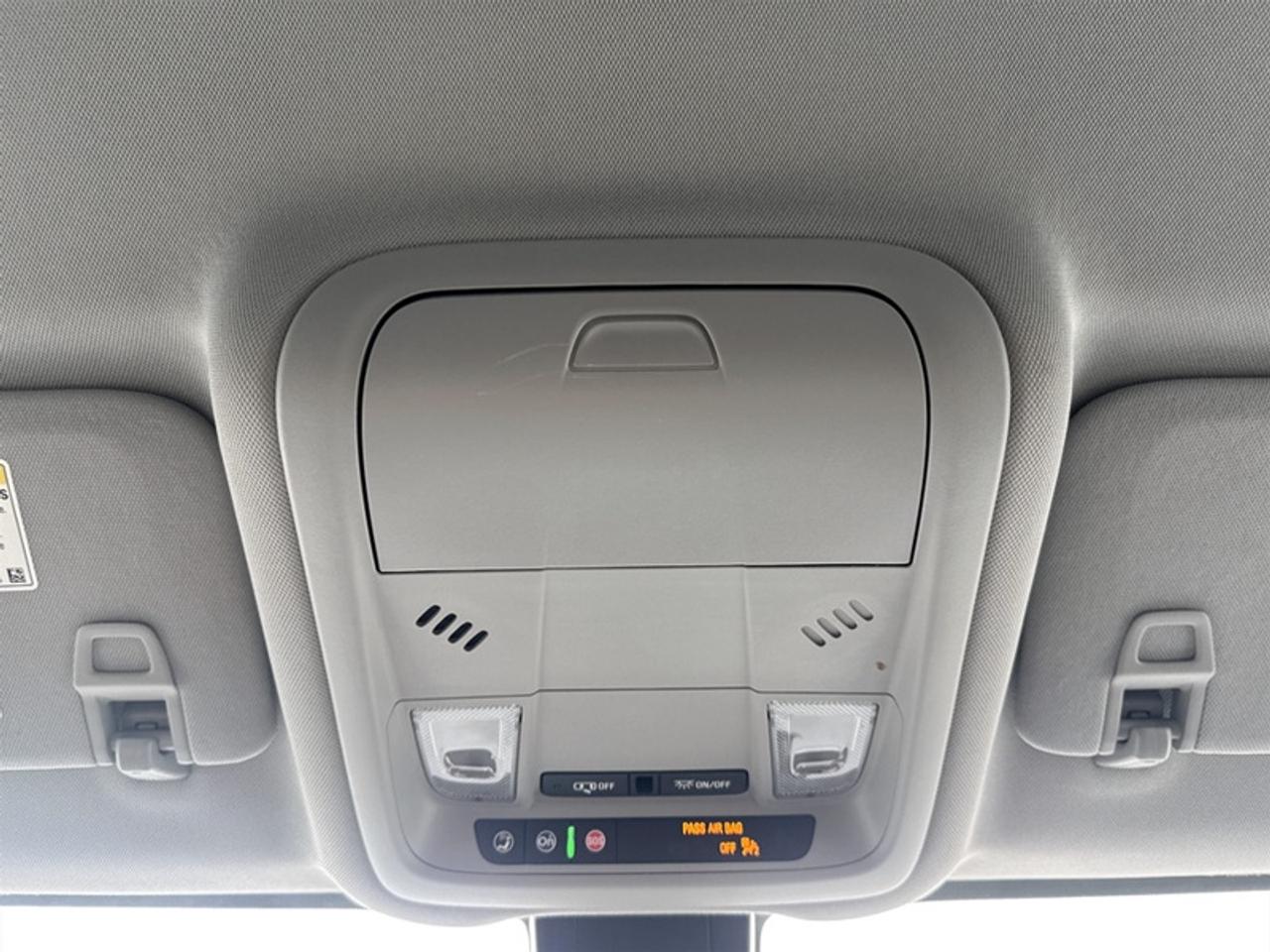 2022 Chevrolet Equinox LT  **LOW KMS - ONE OWNER** Photo