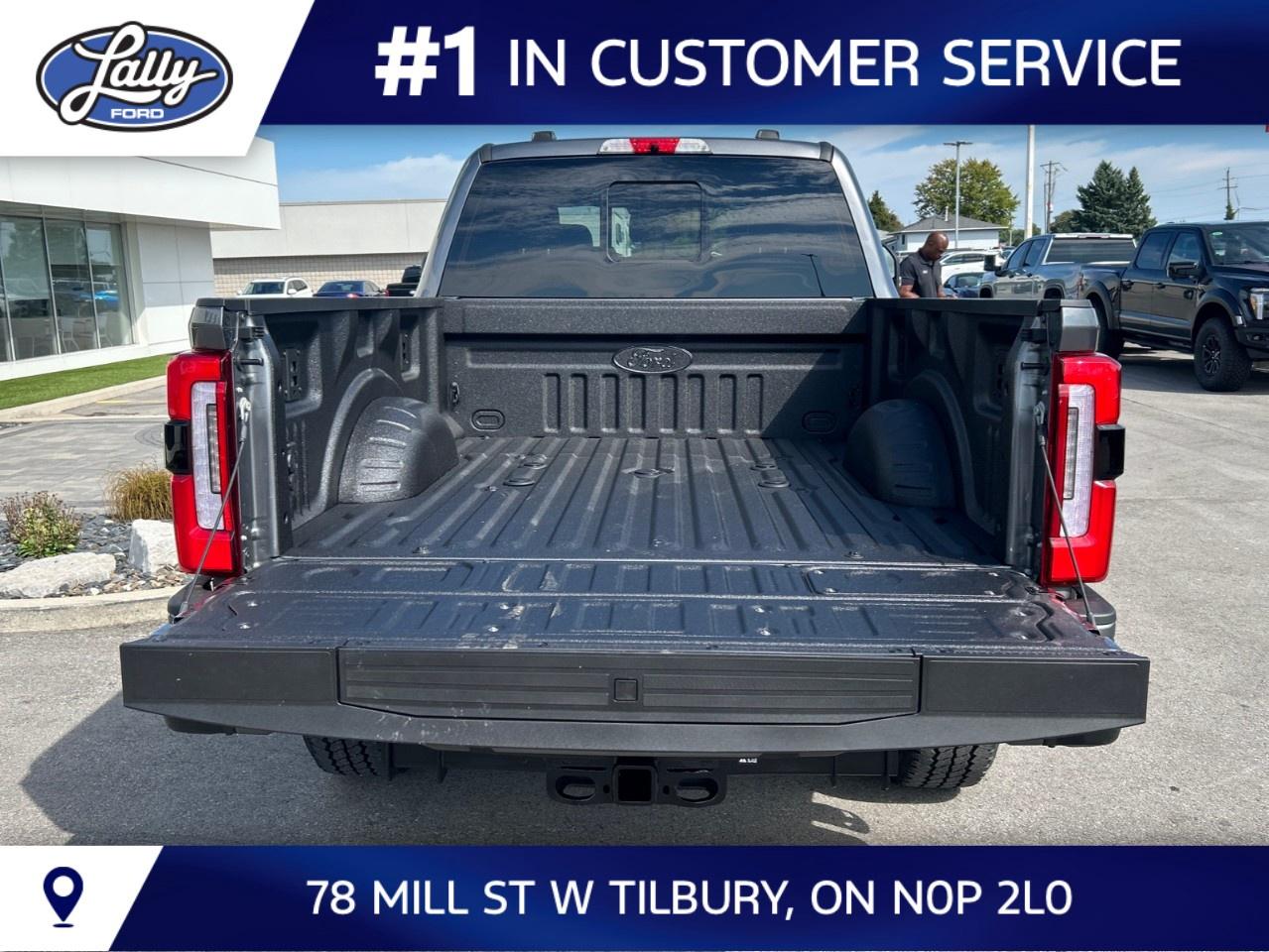 2027 Ford F-250 Super Duty SRW PLATINUM 4WD CREW CAB 6.75' BOX Photo3