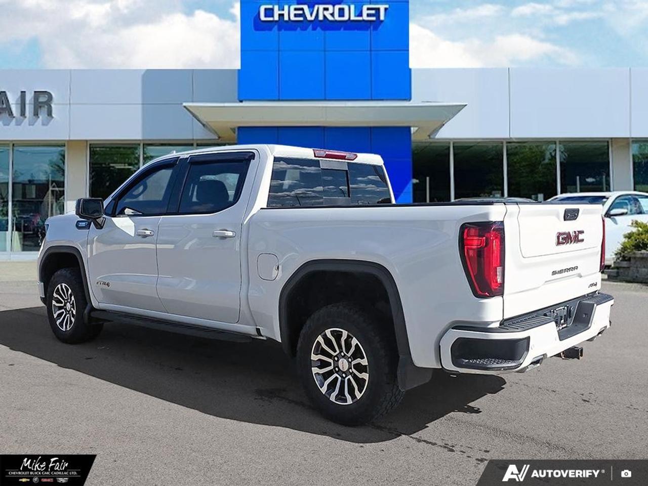 2023 GMC Sierra 1500 Crew Cab Short Box 4-Wheel Drive AT4 Photo