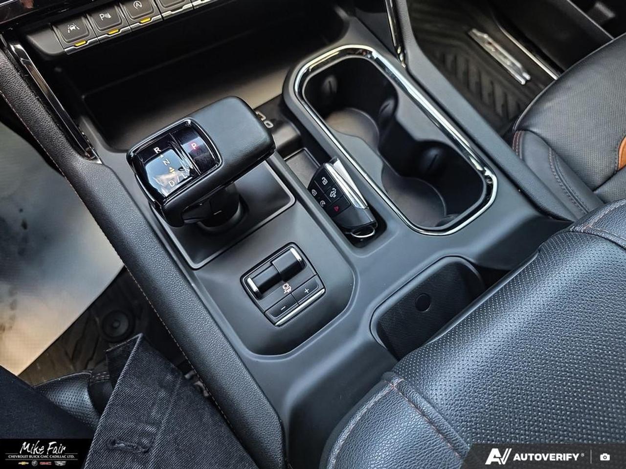 2023 GMC Sierra 1500 Crew Cab Short Box 4-Wheel Drive AT4 Photo