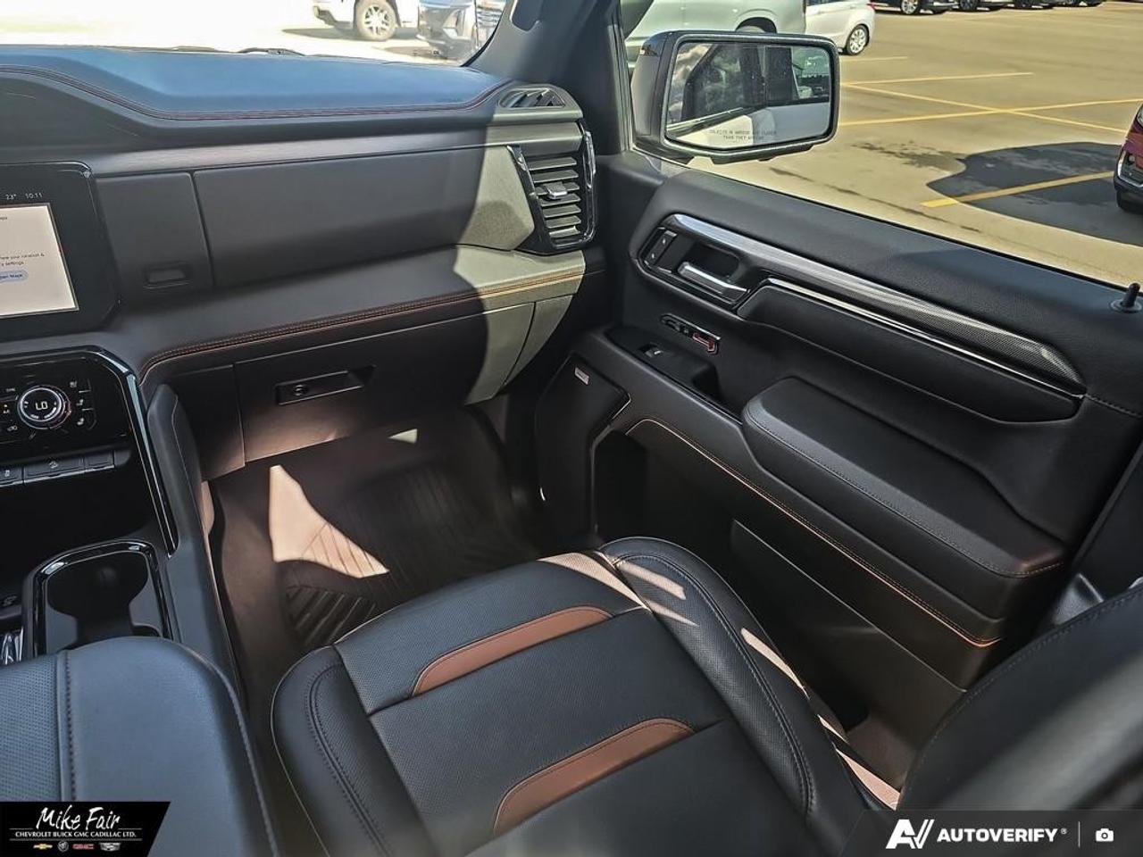 2023 GMC Sierra 1500 Crew Cab Short Box 4-Wheel Drive AT4 Photo