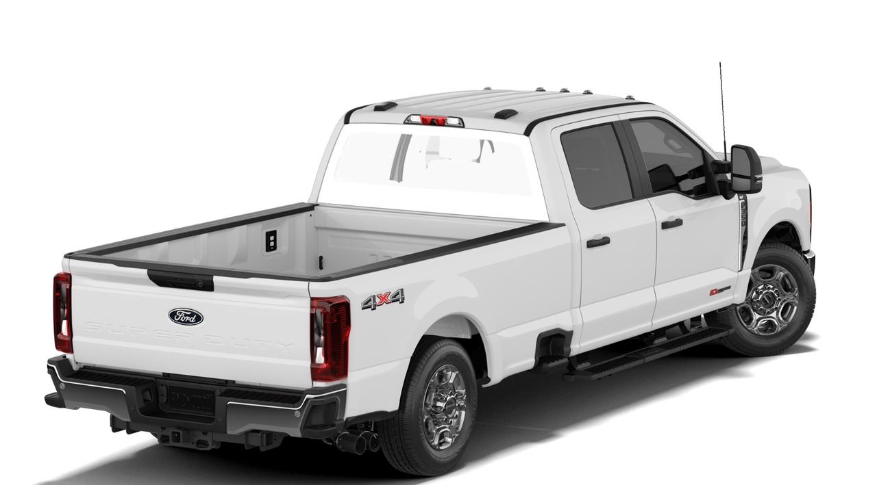 2027 Ford F-350 4X4 CREW CAB PICKUP/ Photo2