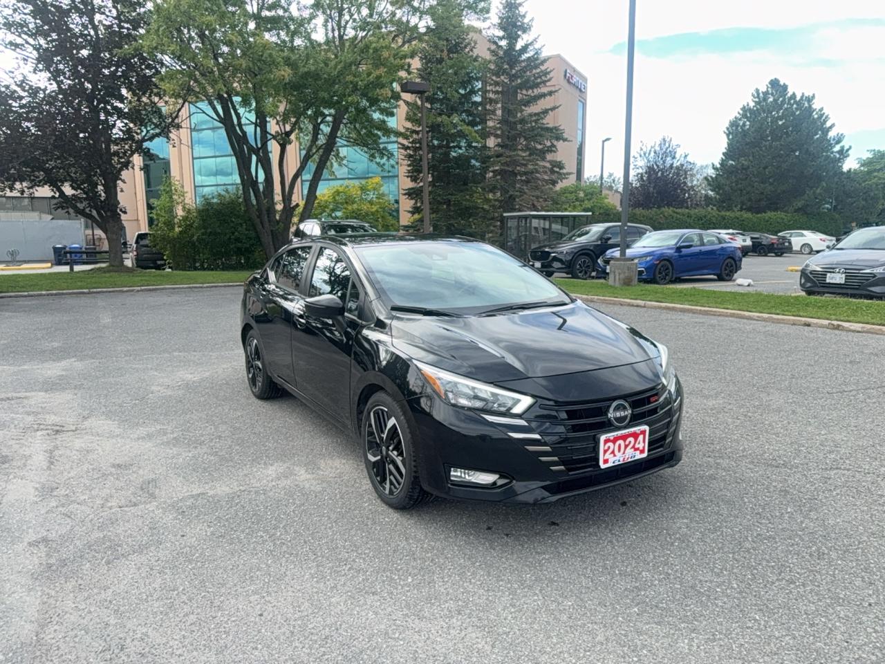 2024 Nissan Versa SR Photo