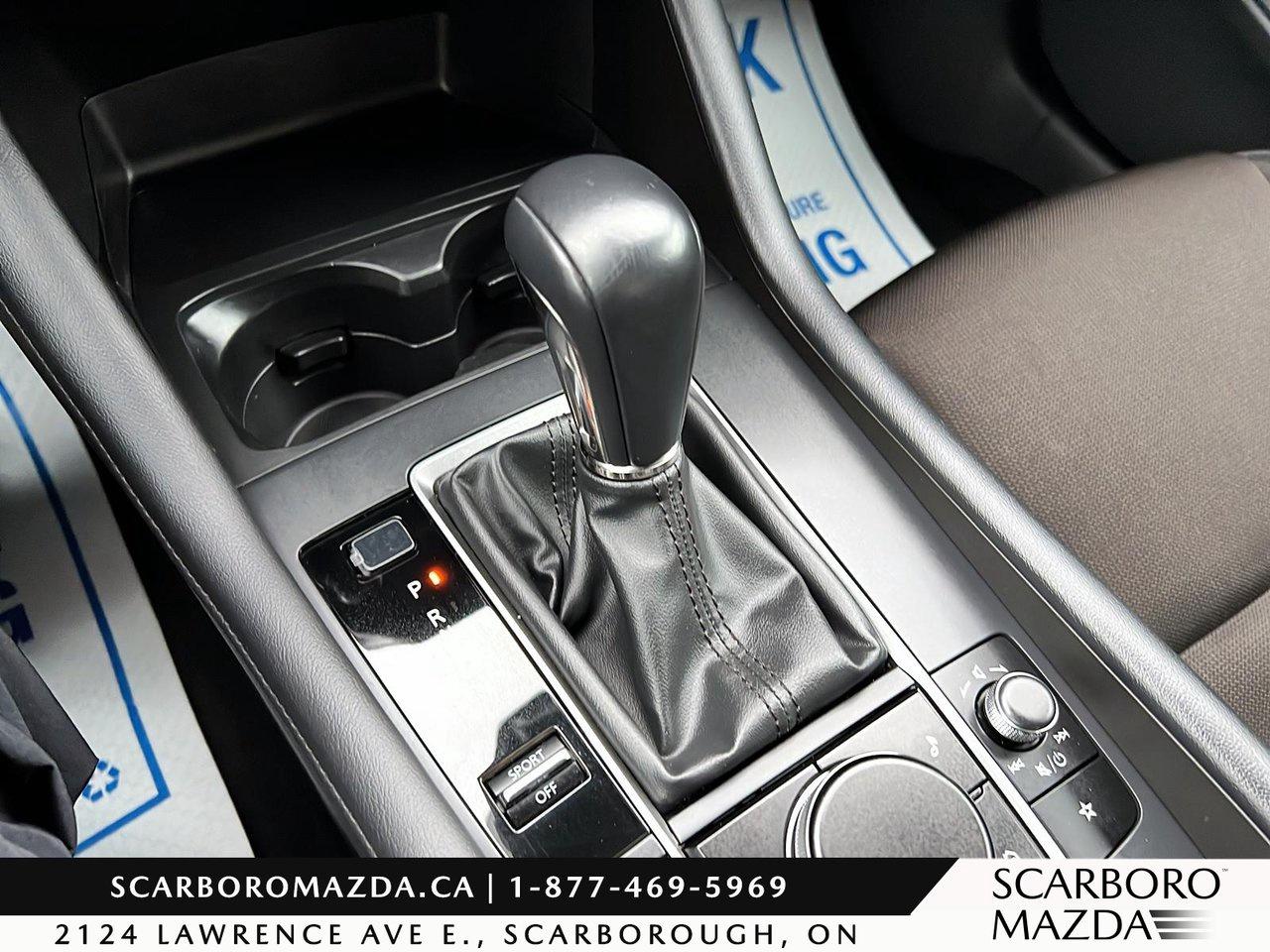 2024 Mazda MAZDA3 Sport GS Photo
