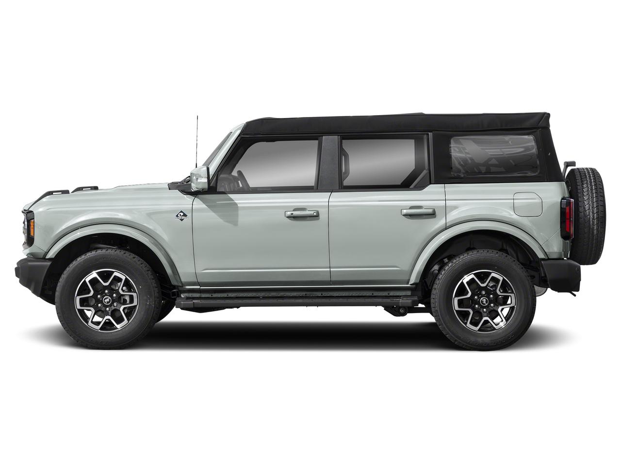 2024 Ford Bronco Outer Banks Photo2