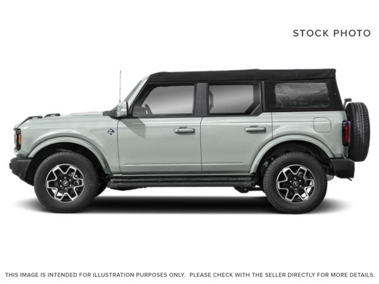 2024 Ford Bronco Outer Banks Photo1