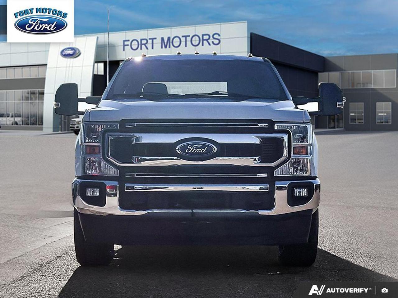 2020 Ford SUPER DUTY F-250 SRW XLT Photo2