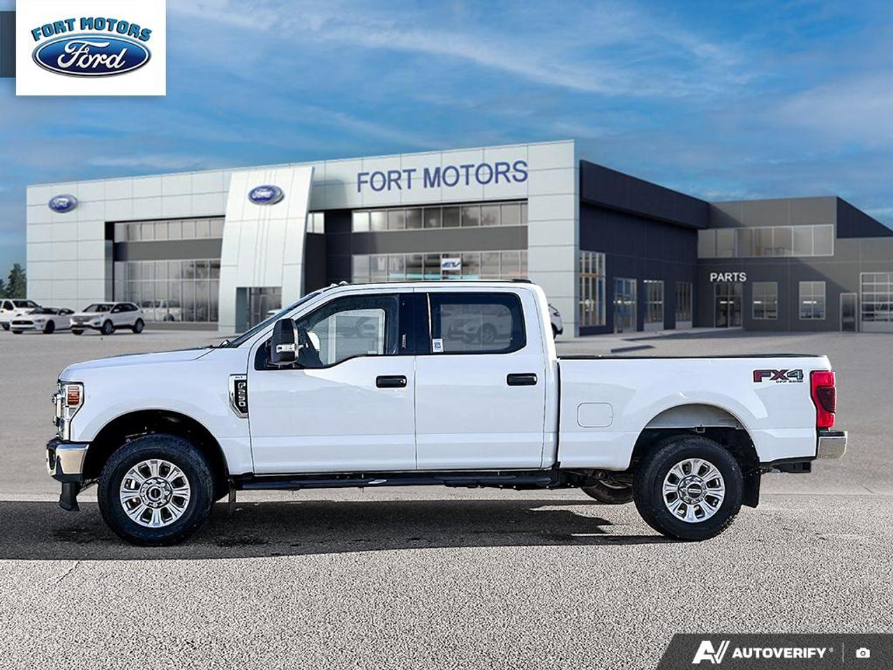2020 Ford SUPER DUTY F-250 SRW XLT Photo3
