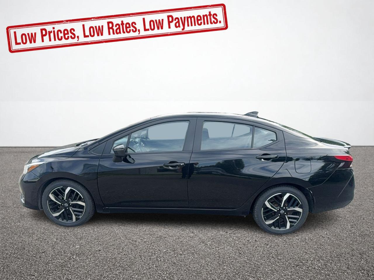2024 Nissan Versa SR