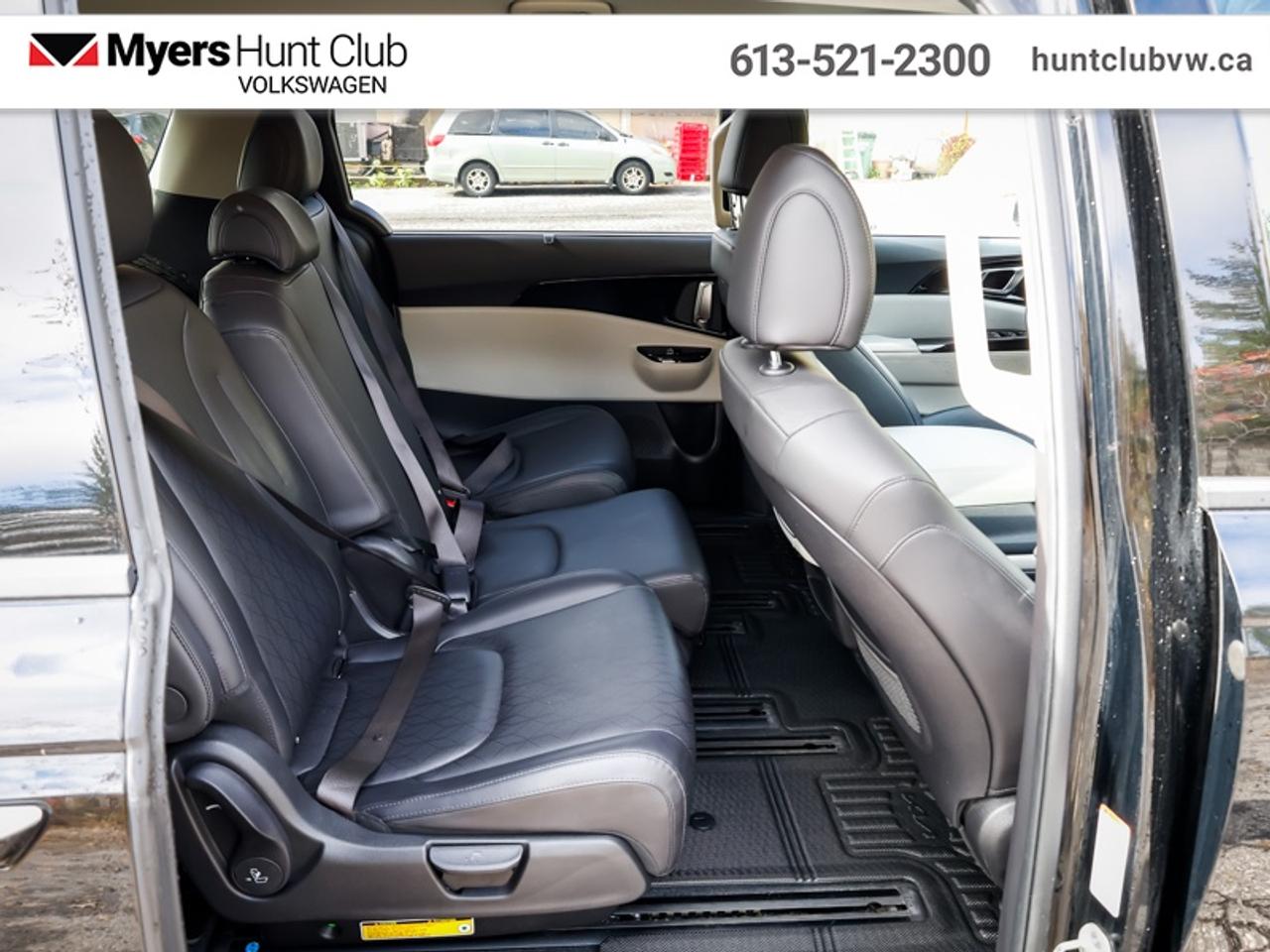 2023 Kia Carnival LX  - Apple CarPlay -  Android Auto Photo