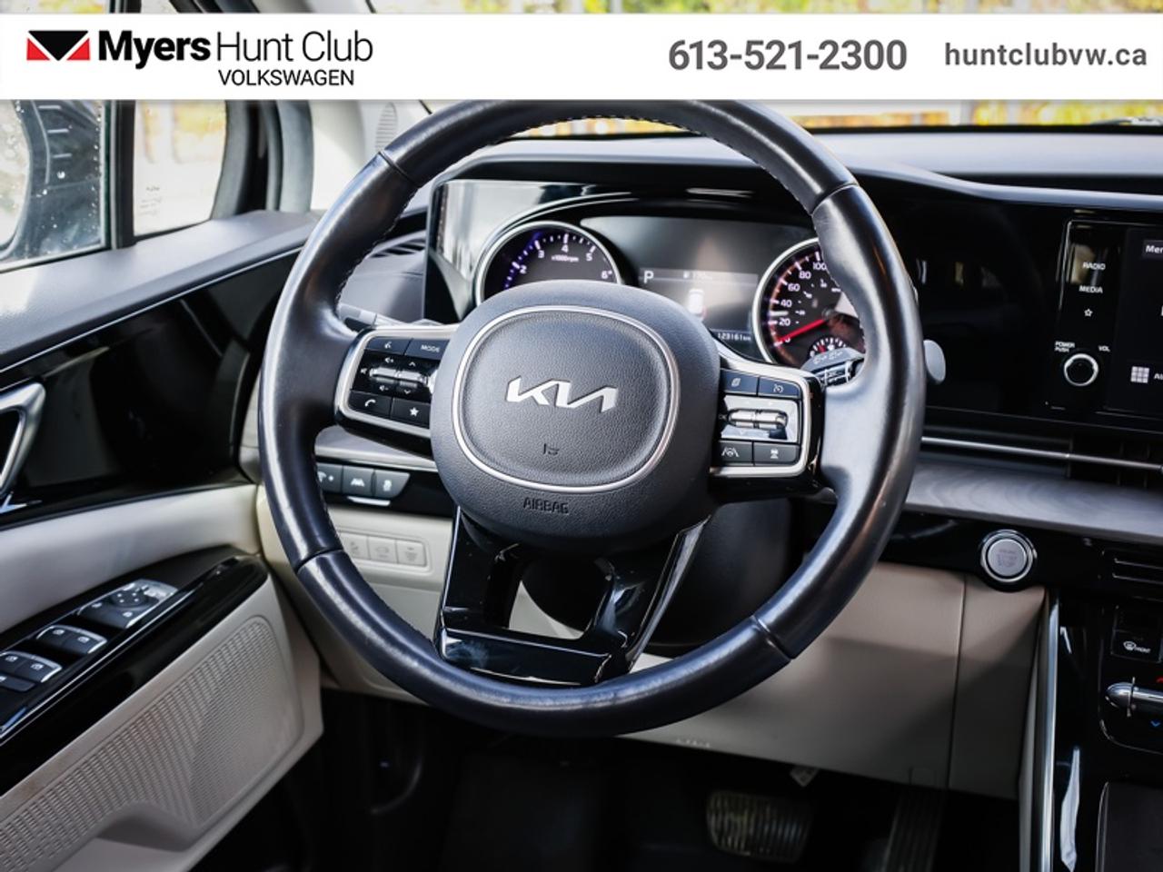 2023 Kia Carnival LX  - Apple CarPlay -  Android Auto Photo