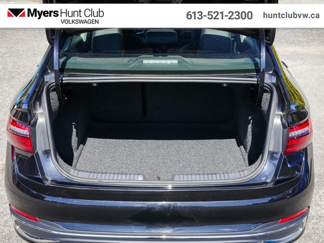 2024 Volkswagen Jetta Highline  - Certified - Leather Seats Photo