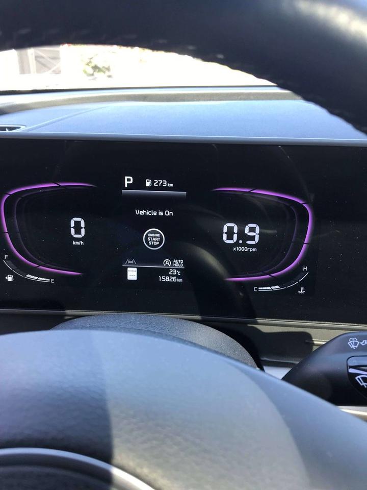 2025 Kia Sportage EX Pkg.   Sunroof   Power Liftgate Photo