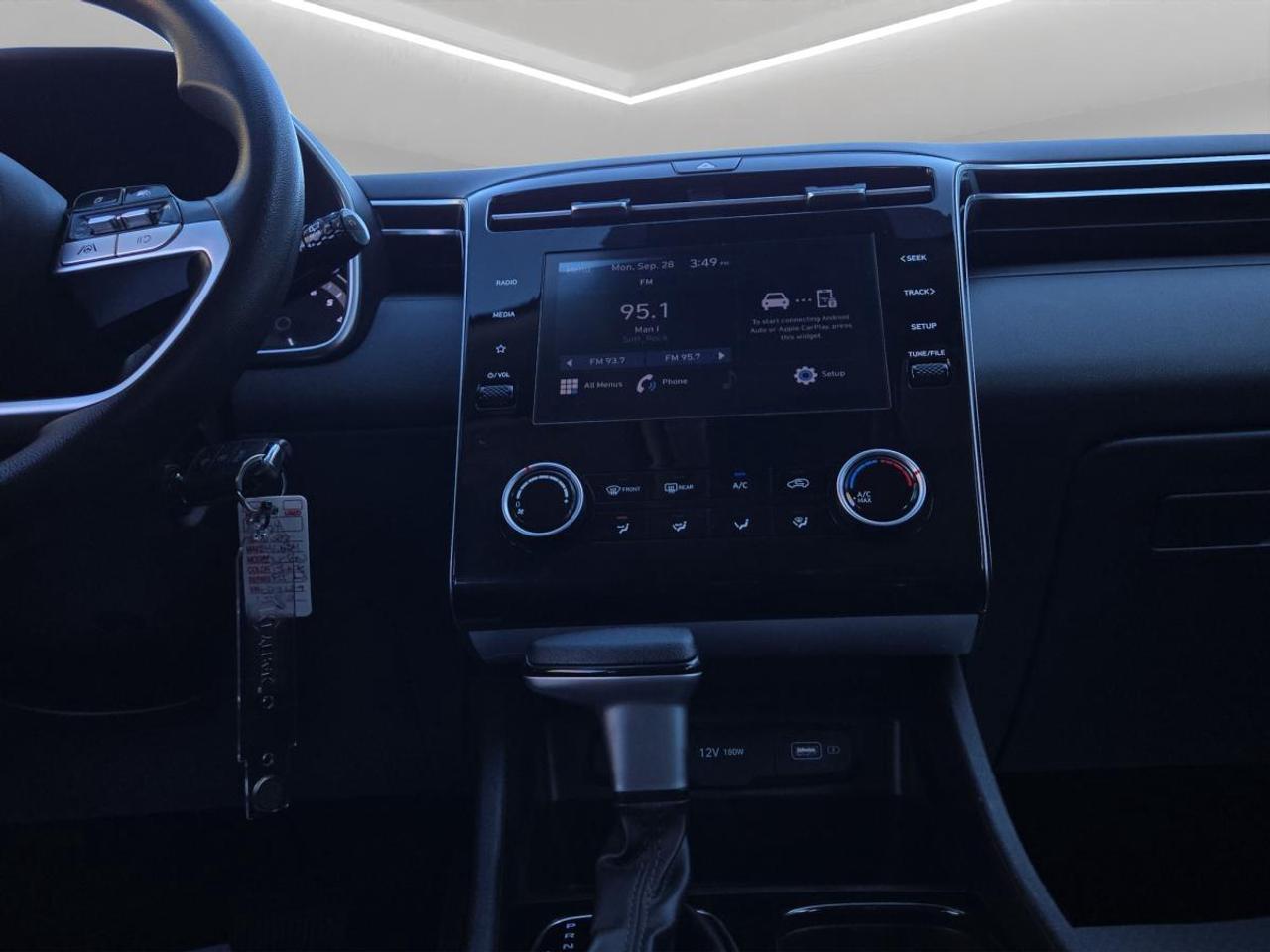 2022 Hyundai Tucson Essential Photo