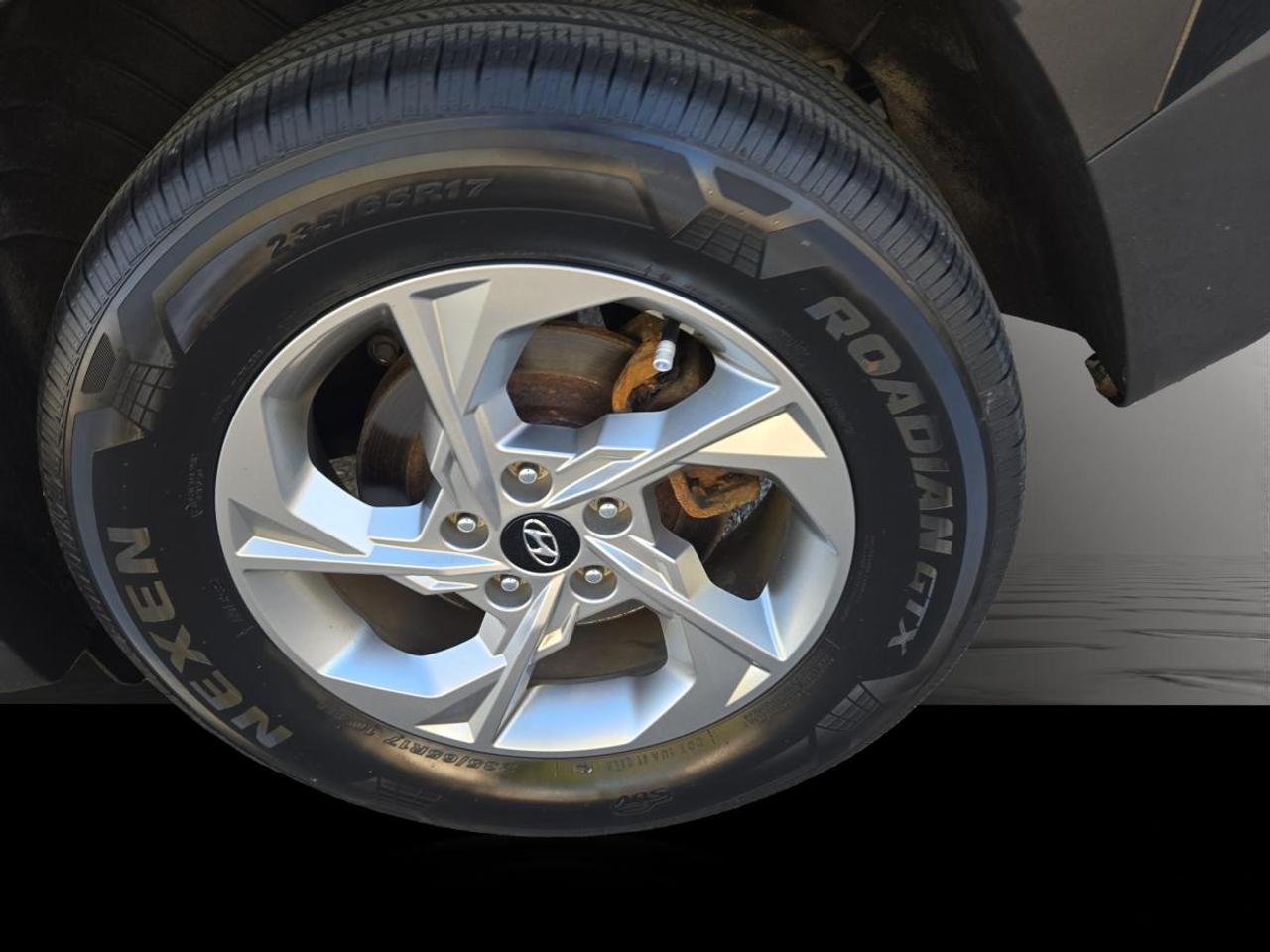 2022 Hyundai Tucson Essential Photo