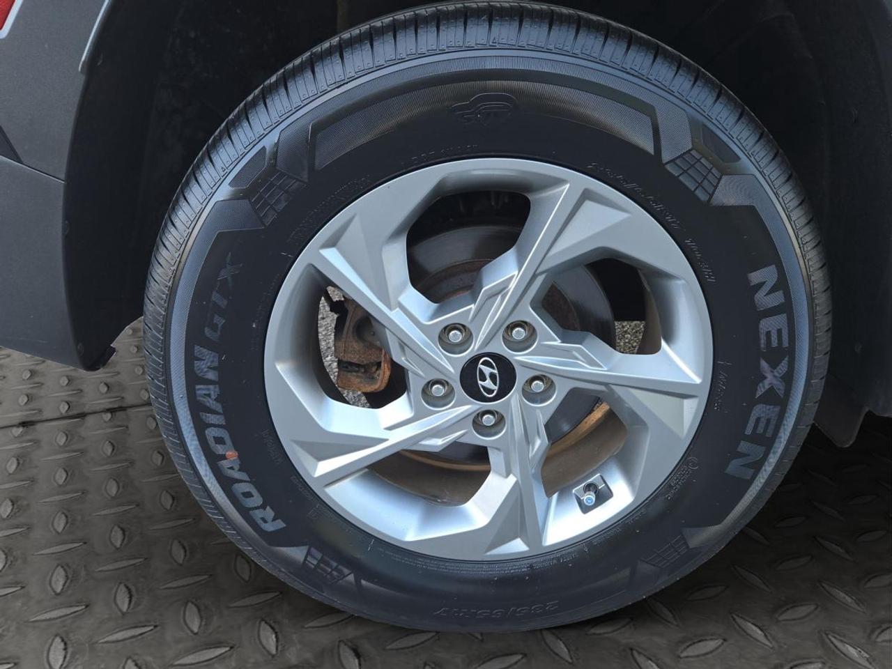 2022 Hyundai Tucson Essential Photo