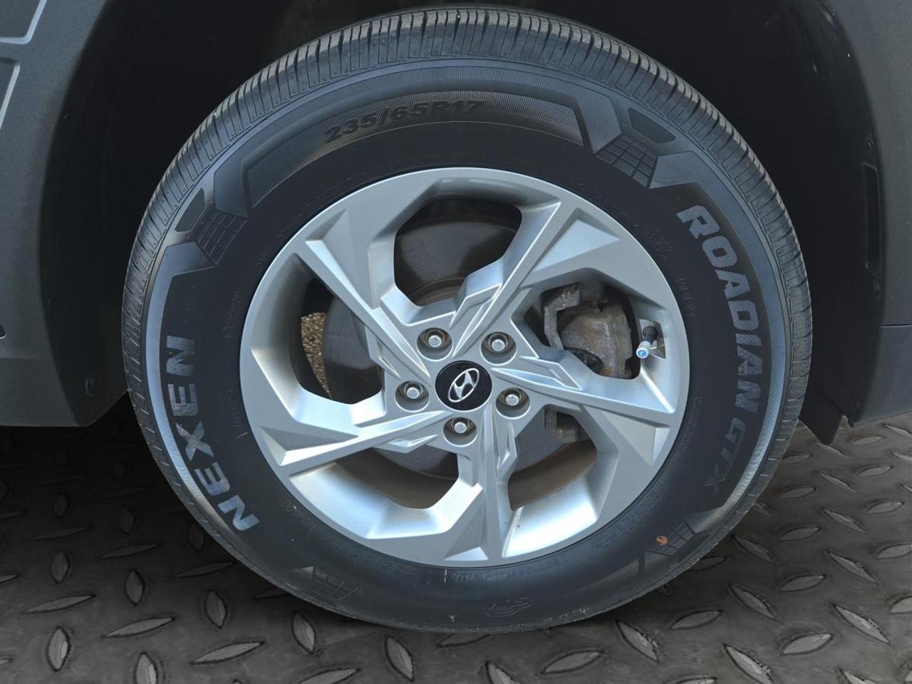 2022 Hyundai Tucson Essential Photo