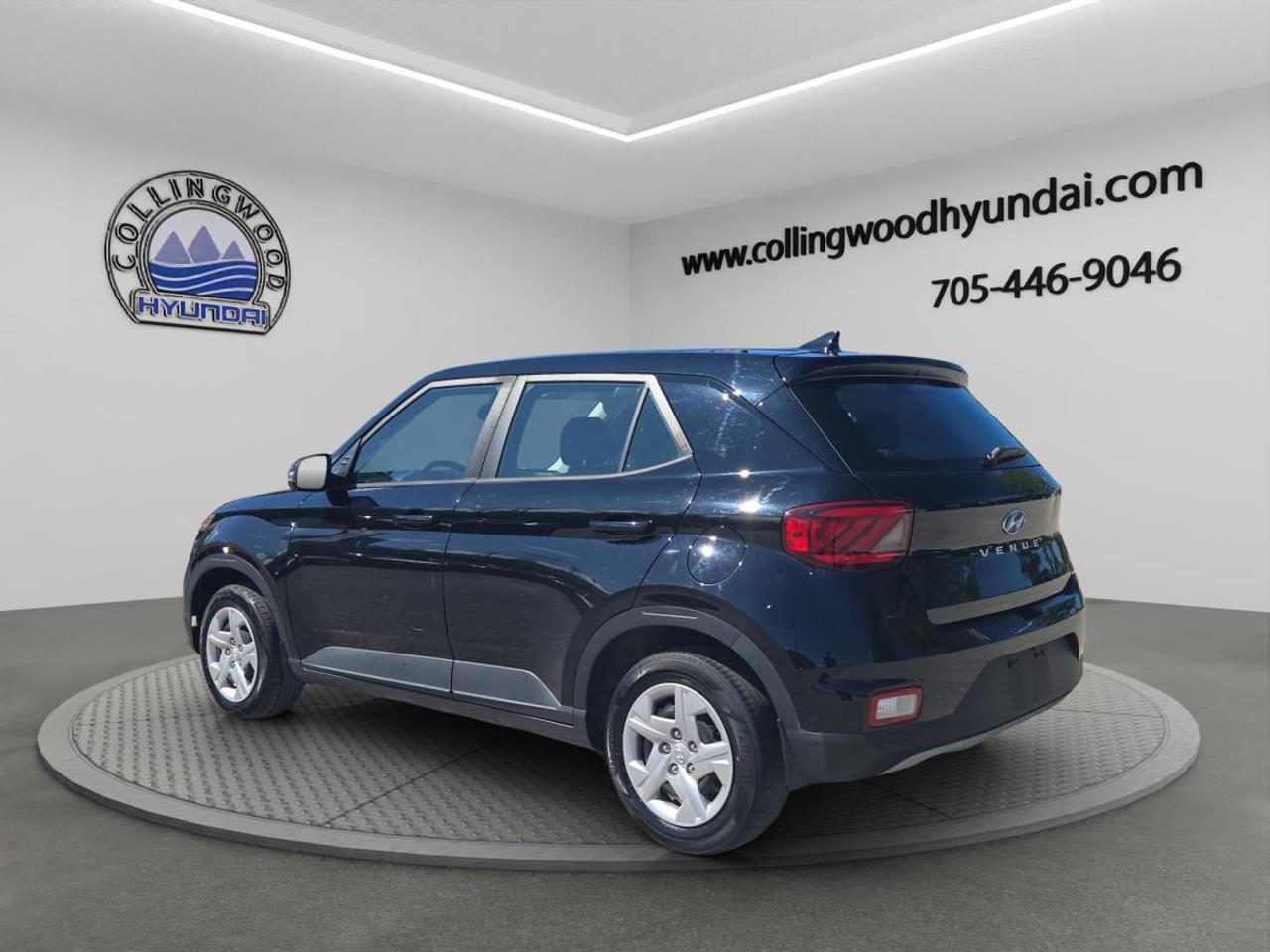 2022 Hyundai Venue Essential Photo