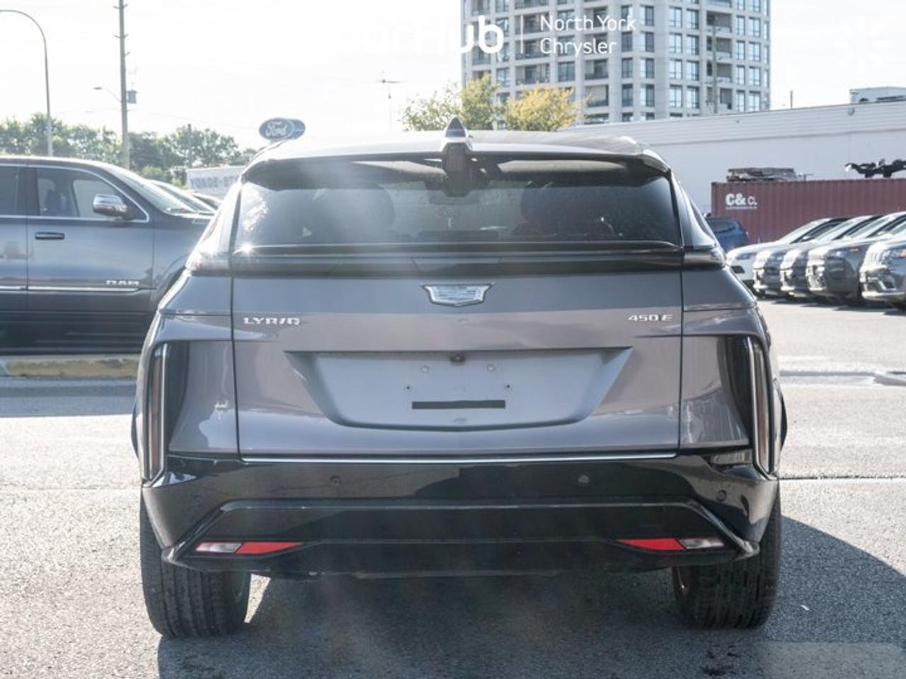2024 Cadillac LYRIQ Tech Fully Electric | Panoramic Roof | Heated Seats | Navigation | Wireless Connection Photo