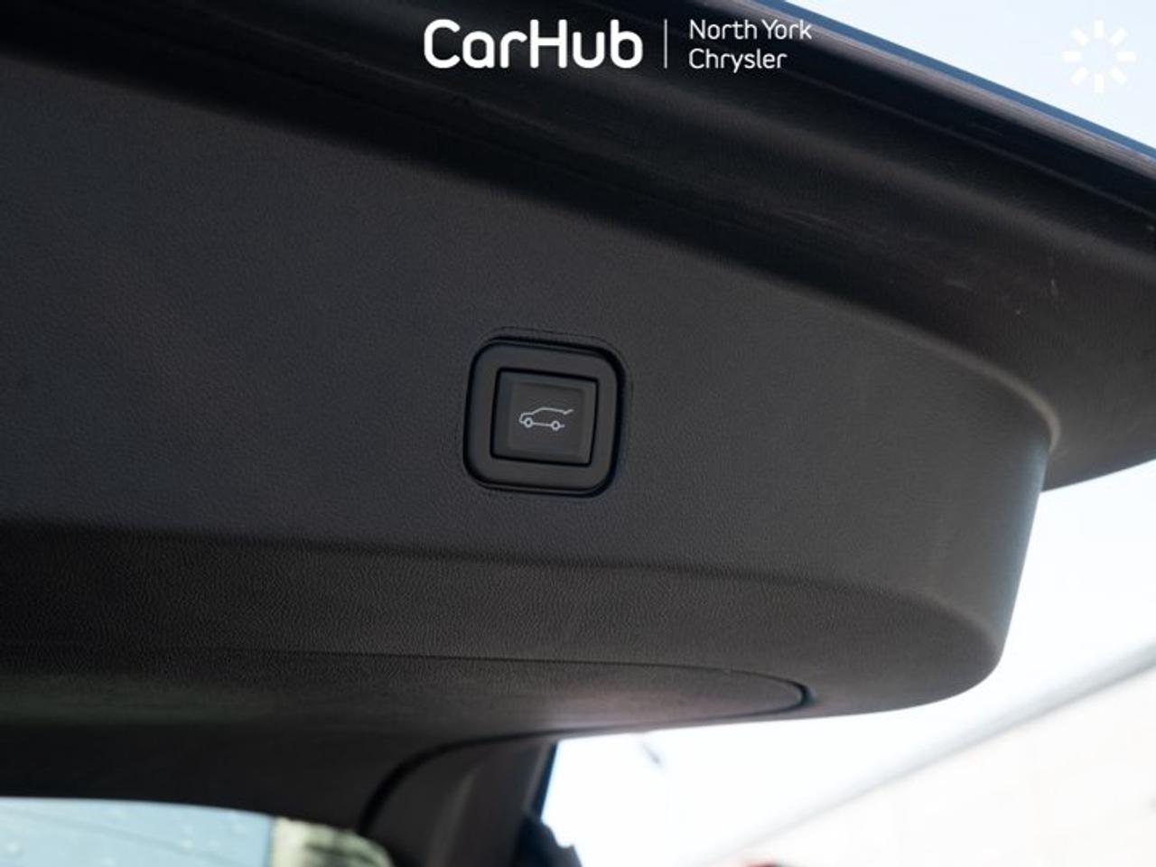 2024 Cadillac LYRIQ Tech Fully Electric | Panoramic Roof | Heated Seats | Navigation | Wireless Connection Photo
