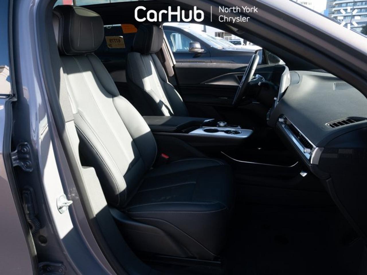 2024 Cadillac LYRIQ Tech Fully Electric | Panoramic Roof | Heated Seats | Navigation | Wireless Connection Photo