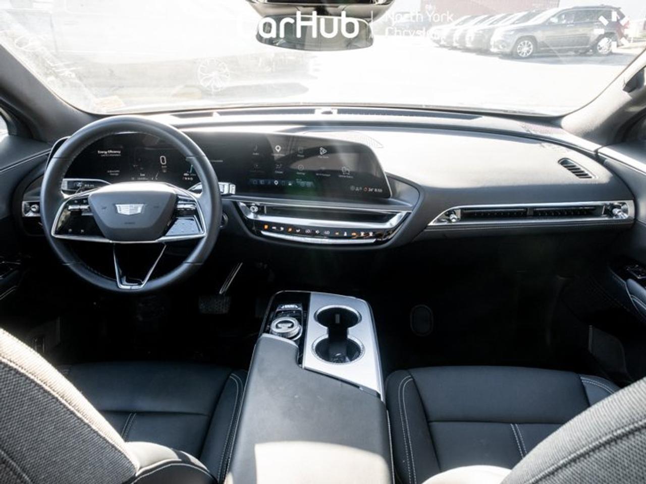 2024 Cadillac LYRIQ Tech Fully Electric | Panoramic Roof | Heated Seats | Navigation | Wireless Connection Photo