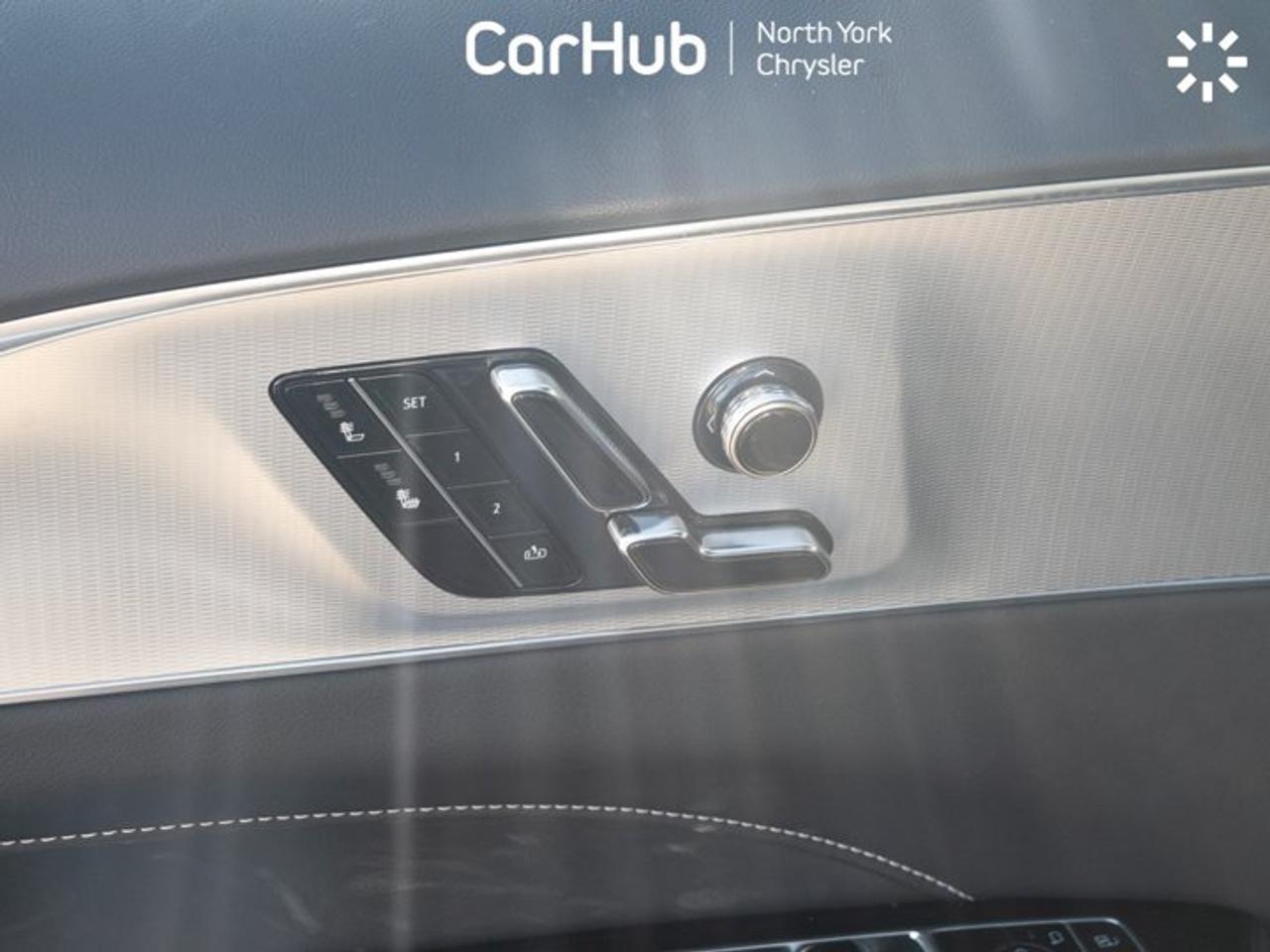 2024 Cadillac LYRIQ Tech Fully Electric | Panoramic Roof | Heated Seats | Navigation | Wireless Connection Photo