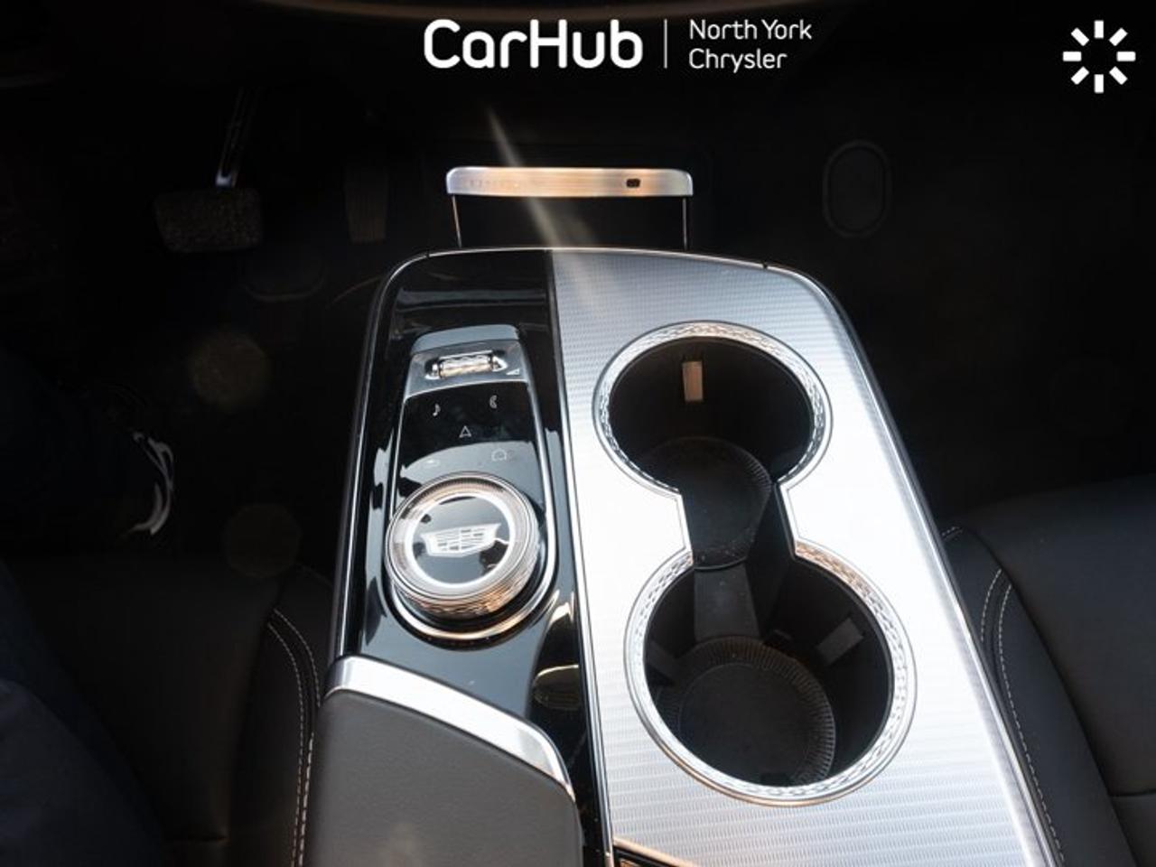 2024 Cadillac LYRIQ Tech Fully Electric | Panoramic Roof | Heated Seats | Navigation | Wireless Connection Photo