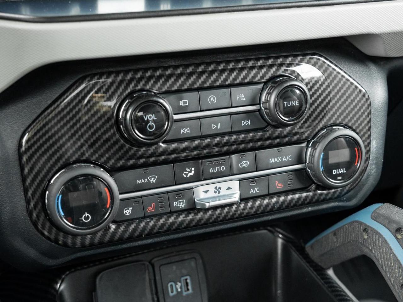 2023 Ford Bronco WildTrak Photo