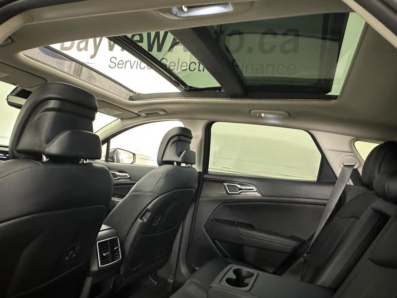 2025 Kia Sportage EX/AWD/LEATHER/PANOROOF/NAVIGATION/1 OWNER! Photo