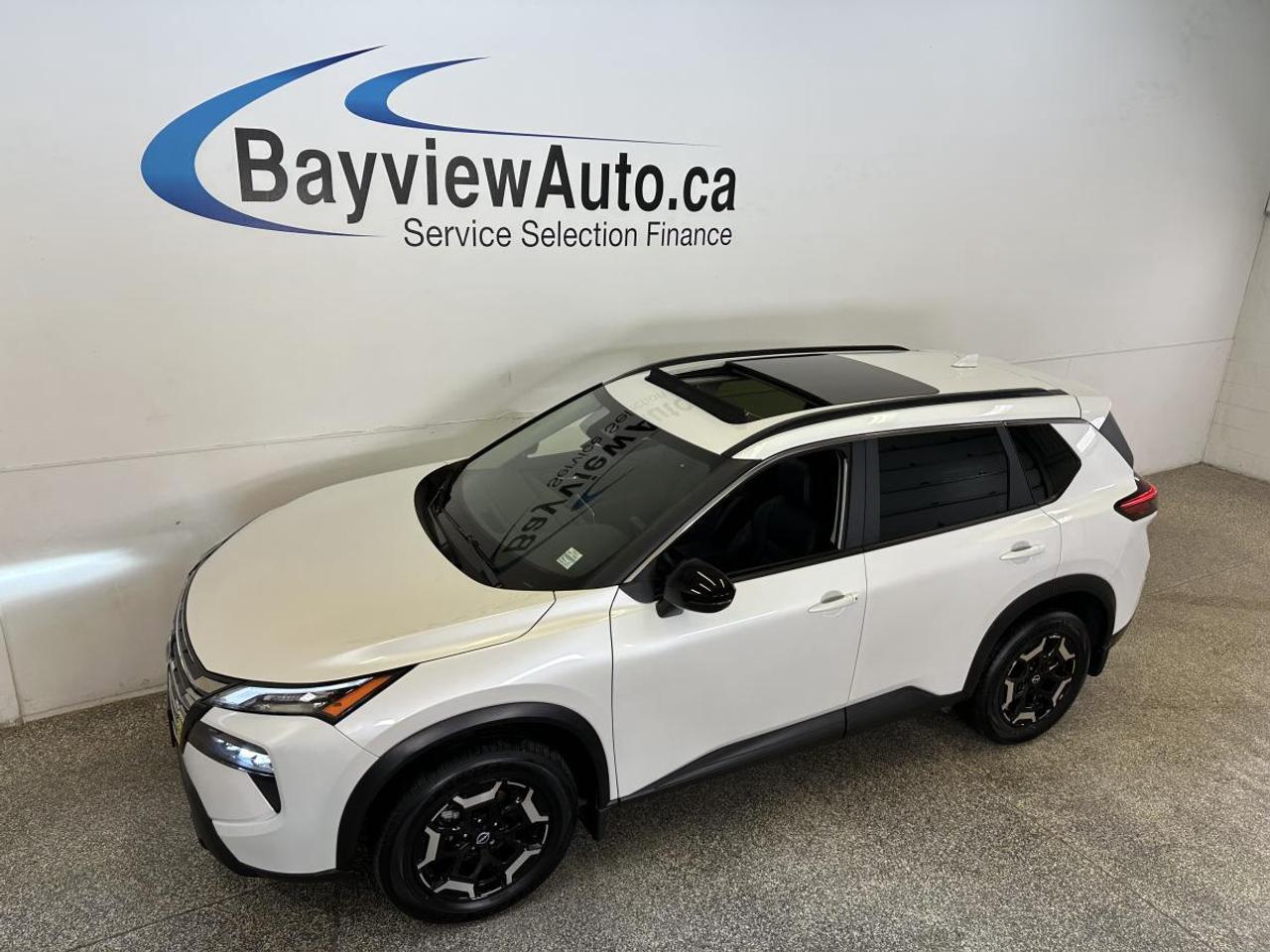 2025 Nissan Rogue Midnight Edition SV/AWD/MIDNIGHT EDITION/LEATHER/PANOROOF/6605KM/OFF 1 OWNER LEASE! Photo0