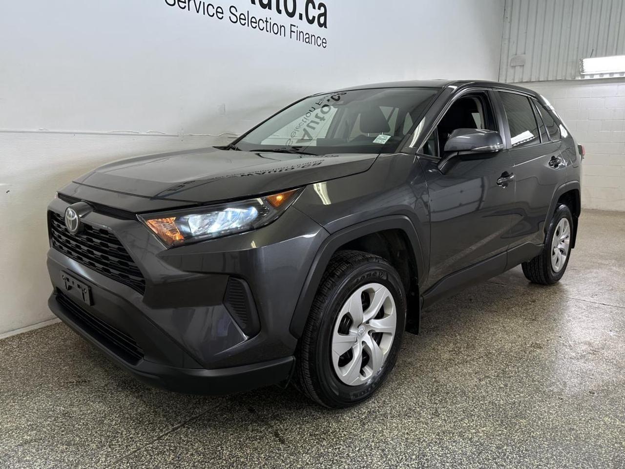 2024 Toyota RAV4 LE/AWD/36000KM! Photo