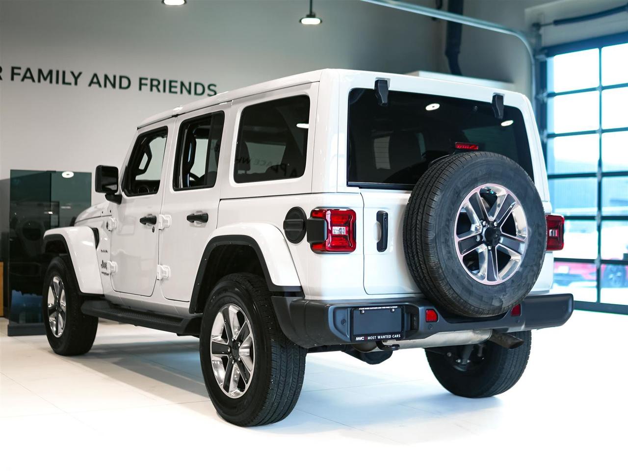 2022 Jeep Wrangler UNLIMITED SAHARA | NO ACCIDENTS | LEATHER | BLIND | NAV | 4X4 Photo