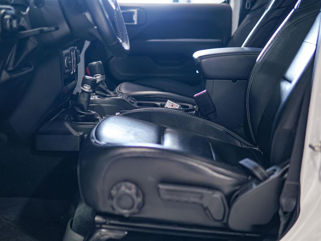 2022 Jeep Wrangler UNLIMITED SAHARA | NO ACCIDENTS | LEATHER | BLIND | NAV | 4X4 Photo