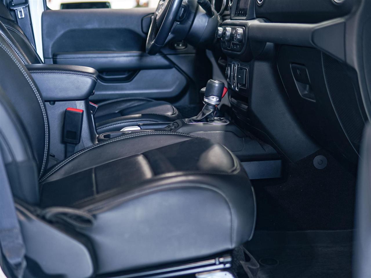2022 Jeep Wrangler UNLIMITED SAHARA | NO ACCIDENTS | LEATHER | BLIND | NAV | 4X4 Photo