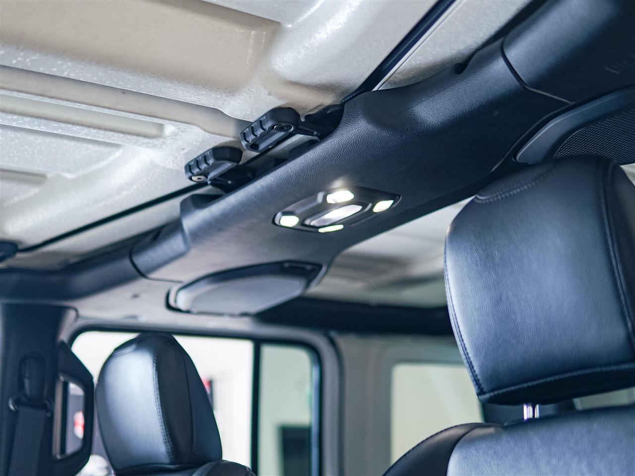 2022 Jeep Wrangler UNLIMITED SAHARA | NO ACCIDENTS | LEATHER | BLIND | NAV | 4X4 Photo
