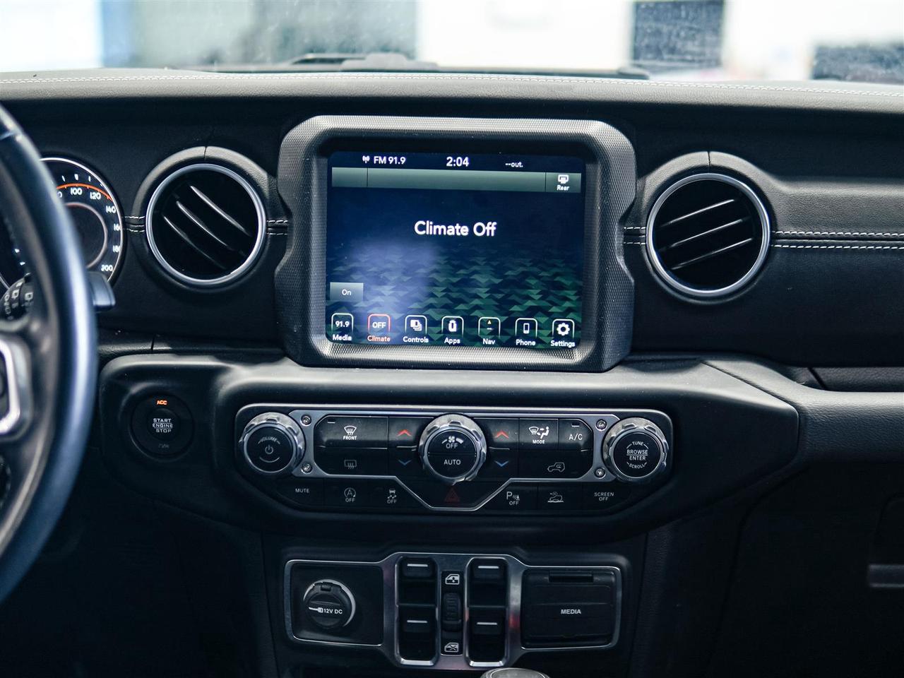 2022 Jeep Wrangler UNLIMITED SAHARA | NO ACCIDENTS | LEATHER | BLIND | NAV | 4X4 Photo