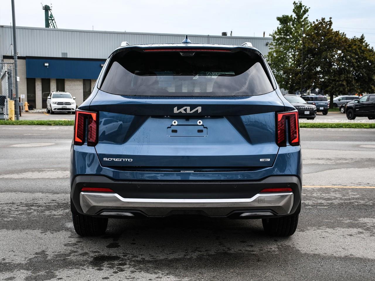 2026 Kia Sorento Hybrid 2026 Kia Sorento SX Hybrid | Dealer Demo | Qualifies for New Incentives | 3.99% up to 60 months OAC Photo