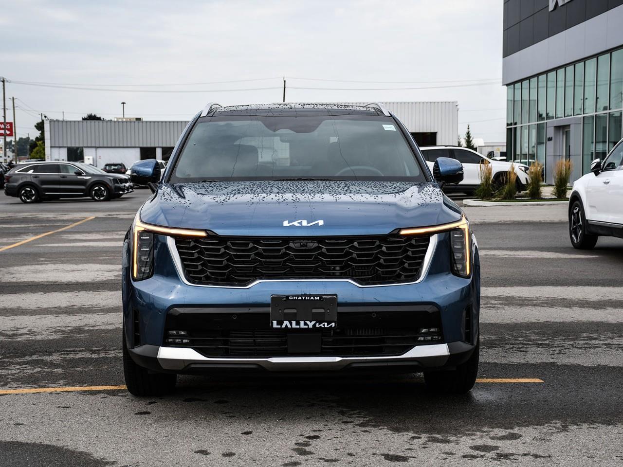 2026 Kia Sorento Hybrid 2026 Kia Sorento SX Hybrid | Dealer Demo | Qualifies for New Incentives | 3.99% up to 60 months OAC Photo5