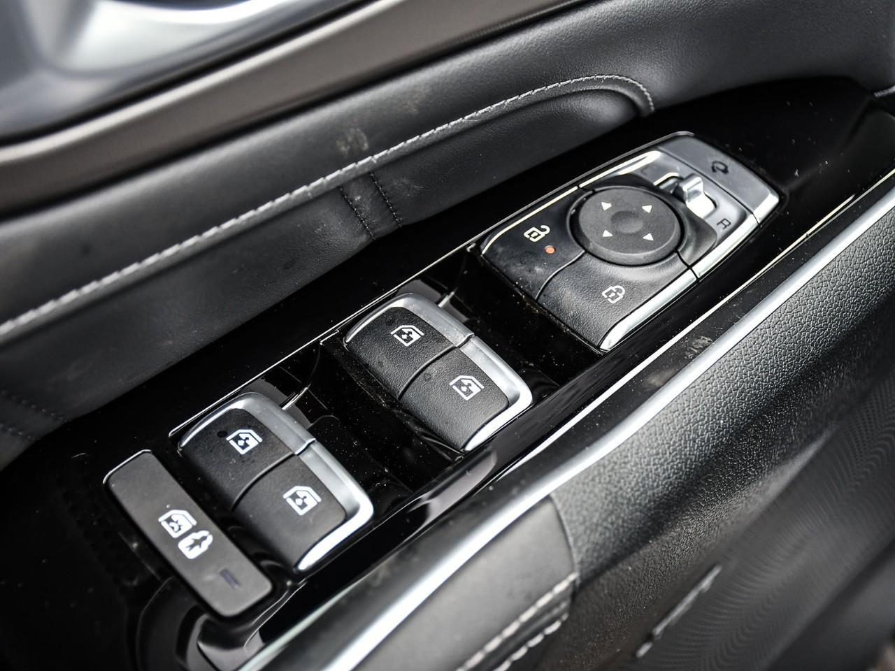 2026 Kia Sorento Hybrid 2026 Kia Sorento SX Hybrid | Dealer Demo | Qualifies for New Incentives | 3.99% up to 60 months OAC Photo