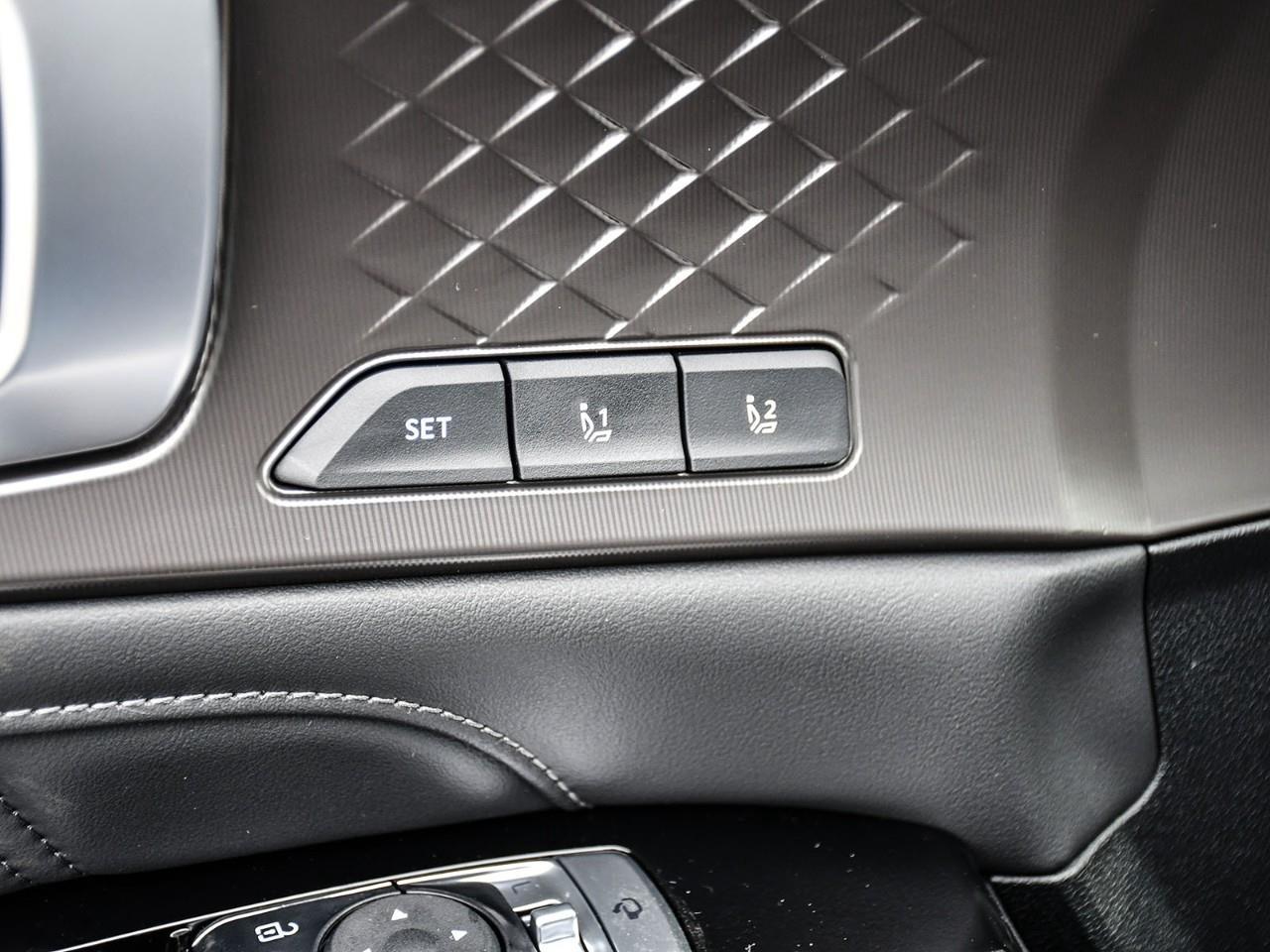 2026 Kia Sorento Hybrid 2026 Kia Sorento SX Hybrid | Dealer Demo | Qualifies for New Incentives | 3.99% up to 60 months OAC Photo