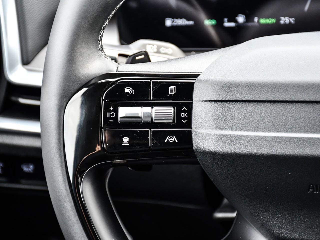 2026 Kia Sorento Hybrid 2026 Kia Sorento SX Hybrid | Dealer Demo | Qualifies for New Incentives | 3.99% up to 60 months OAC Photo
