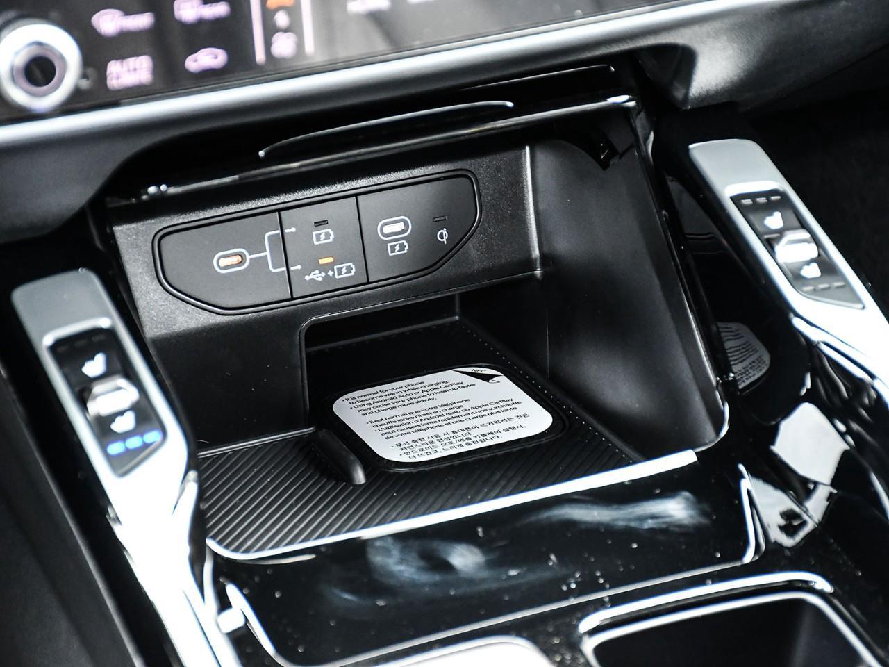 2026 Kia Sorento Hybrid 2026 Kia Sorento SX Hybrid | Dealer Demo | Qualifies for New Incentives | 3.99% up to 60 months OAC Photo