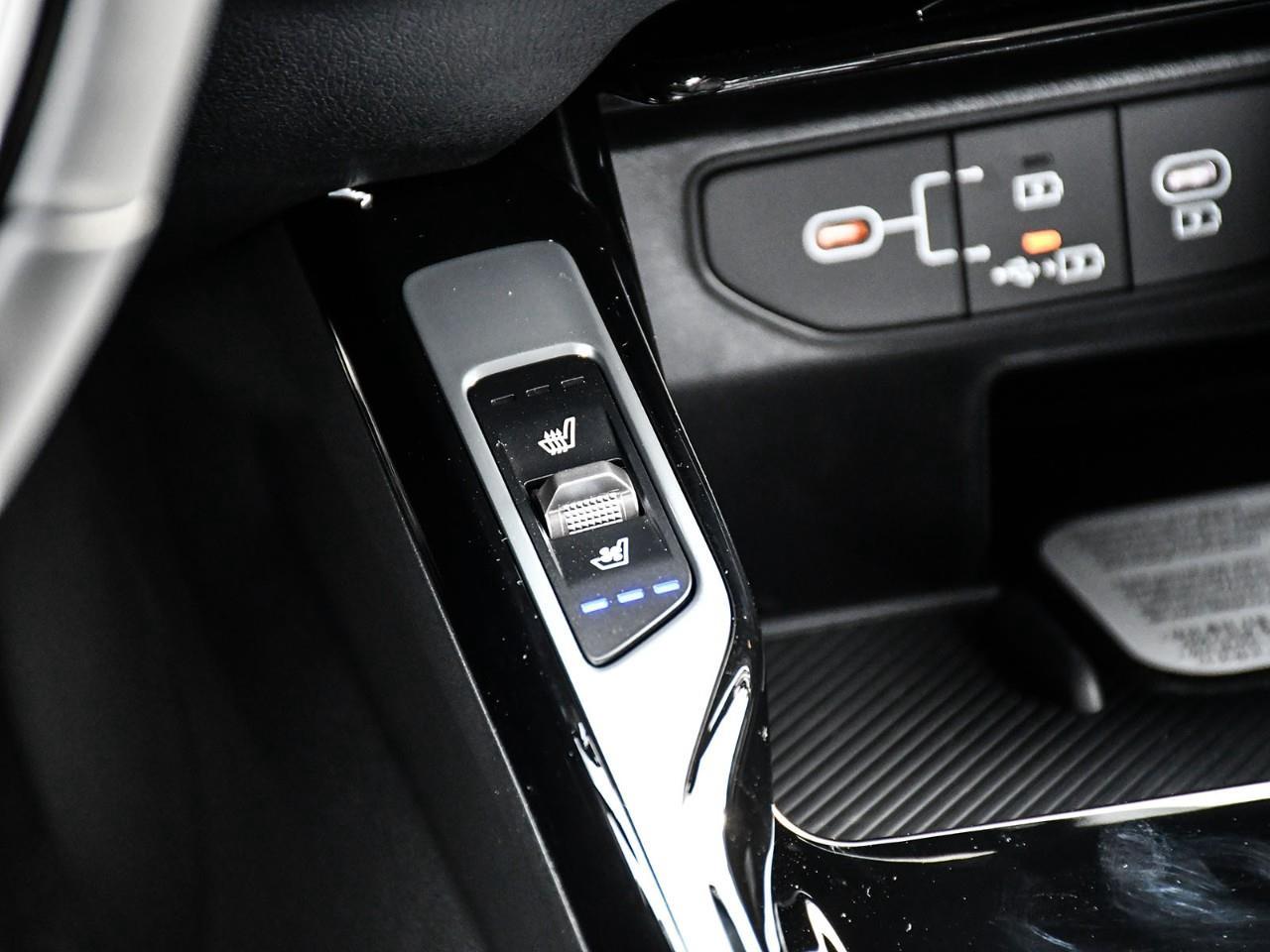 2026 Kia Sorento Hybrid 2026 Kia Sorento SX Hybrid | Dealer Demo | Qualifies for New Incentives | 3.99% up to 60 months OAC Photo