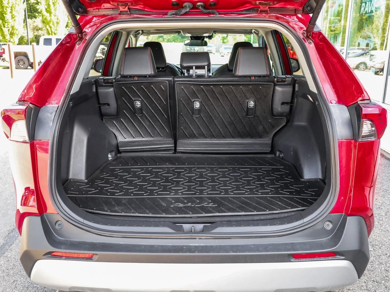 2024 Toyota RAV4 Trail LEATHER HEATED SEATS-HEATED STEERING WHEEL-SUNROOF-TOYOTA SAFETY SENSE-NO ACCIDENTS Photo